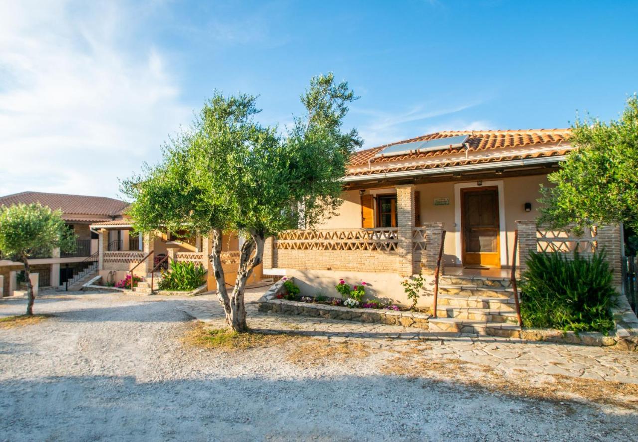 Aeolos Zante Villas With Heated Pool Vasilikí Esterno foto